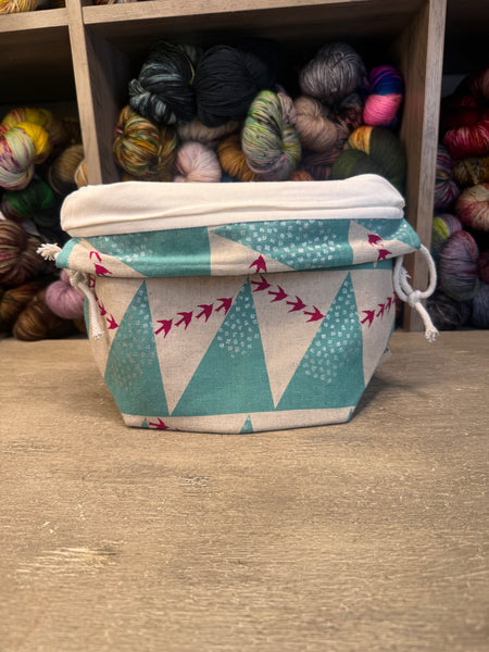 Around the Mountain Shocks Bag