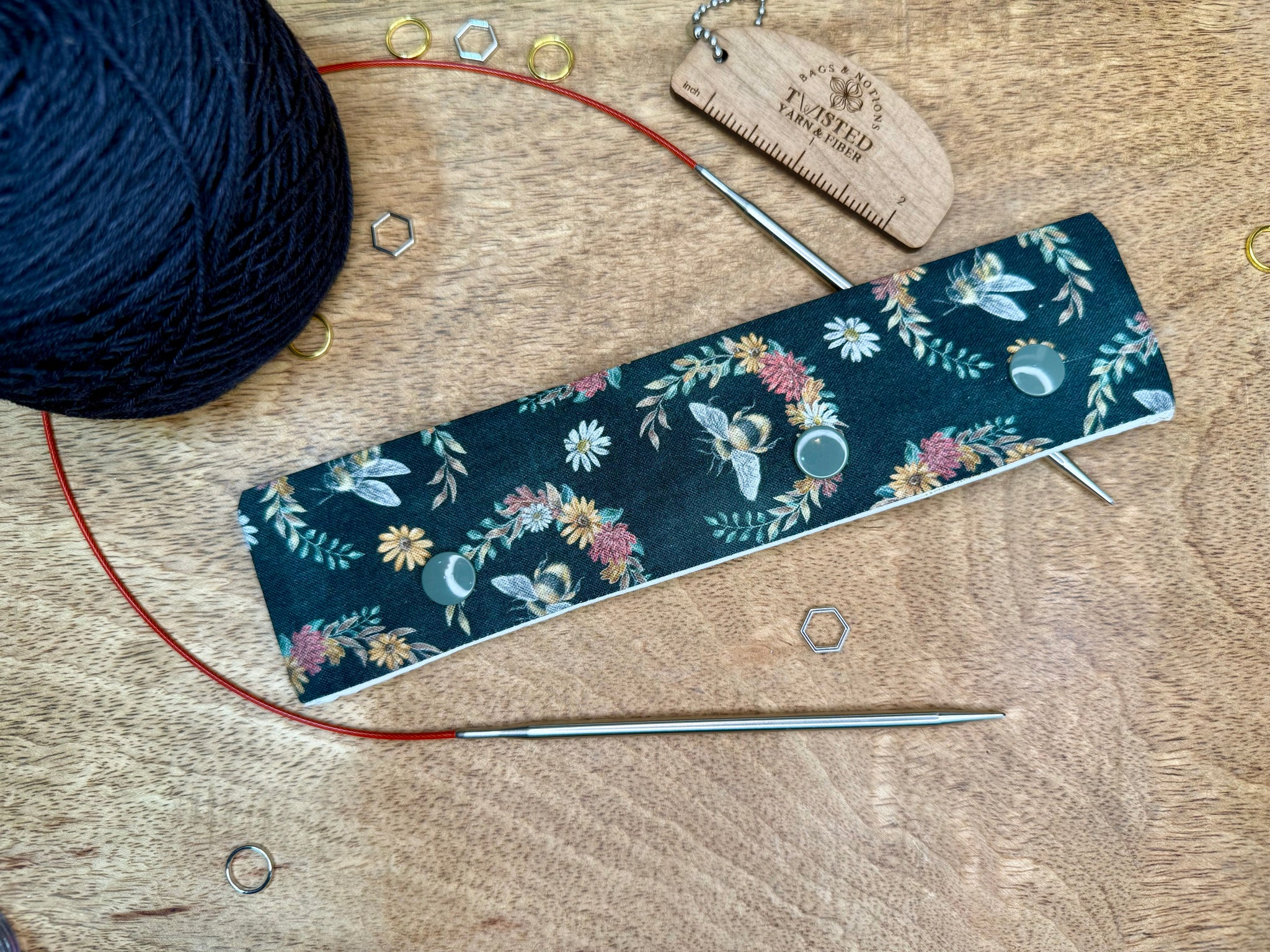 Vintage Bee Needle Holder