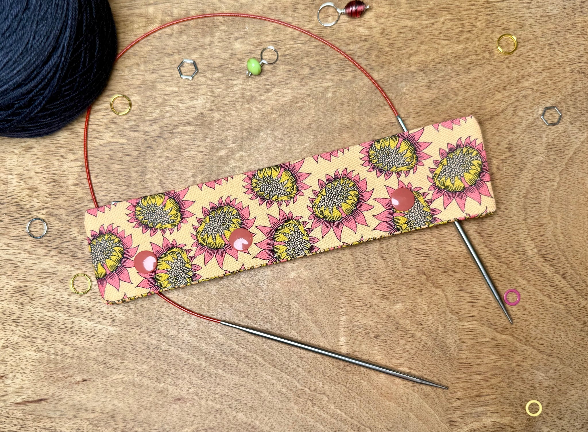 Sunflower (pink) Needle Holder