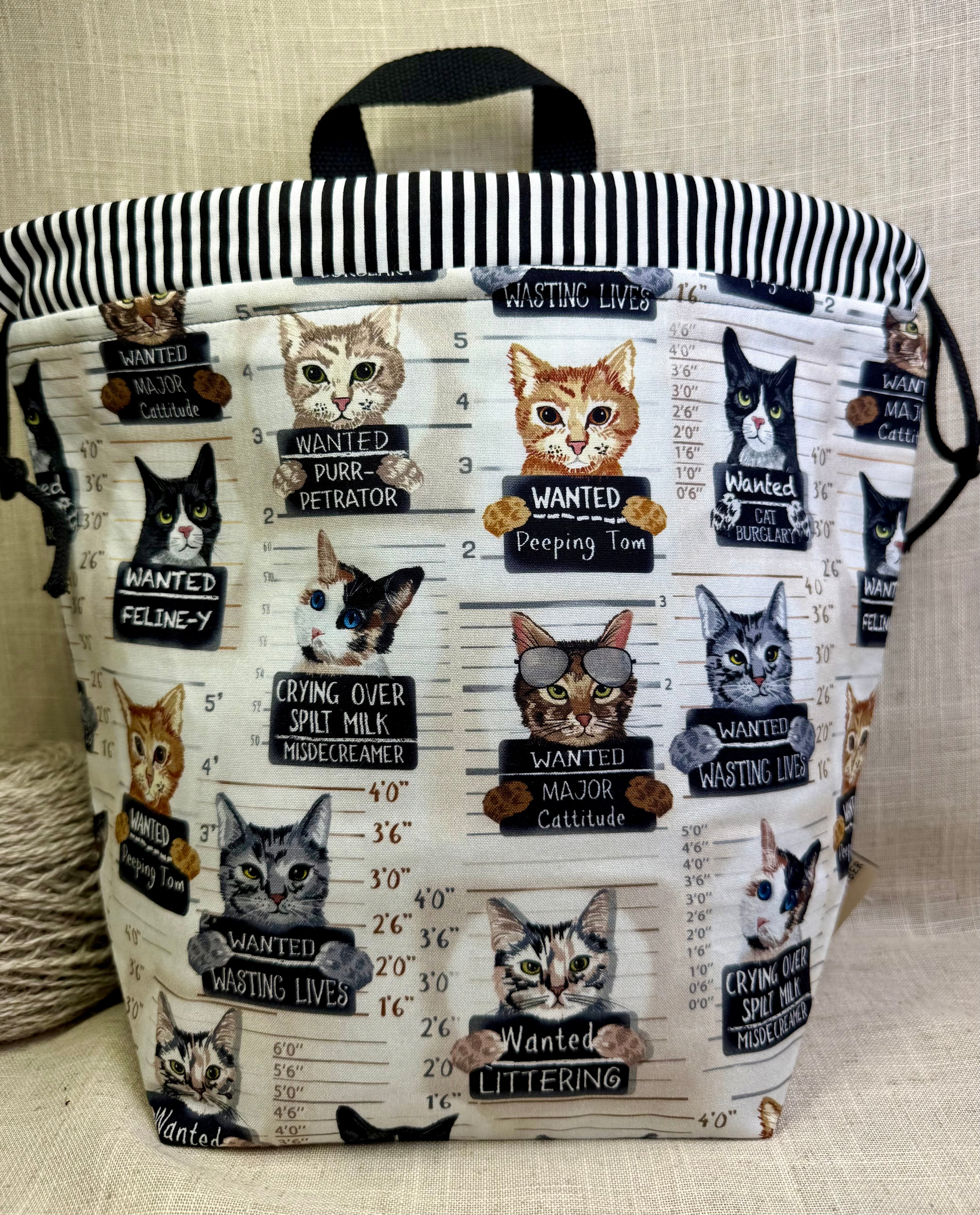 Wanted  Cats Bucket Bag