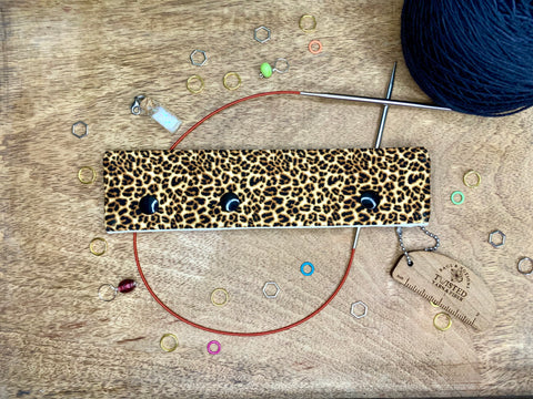 Leopard Needle Holder