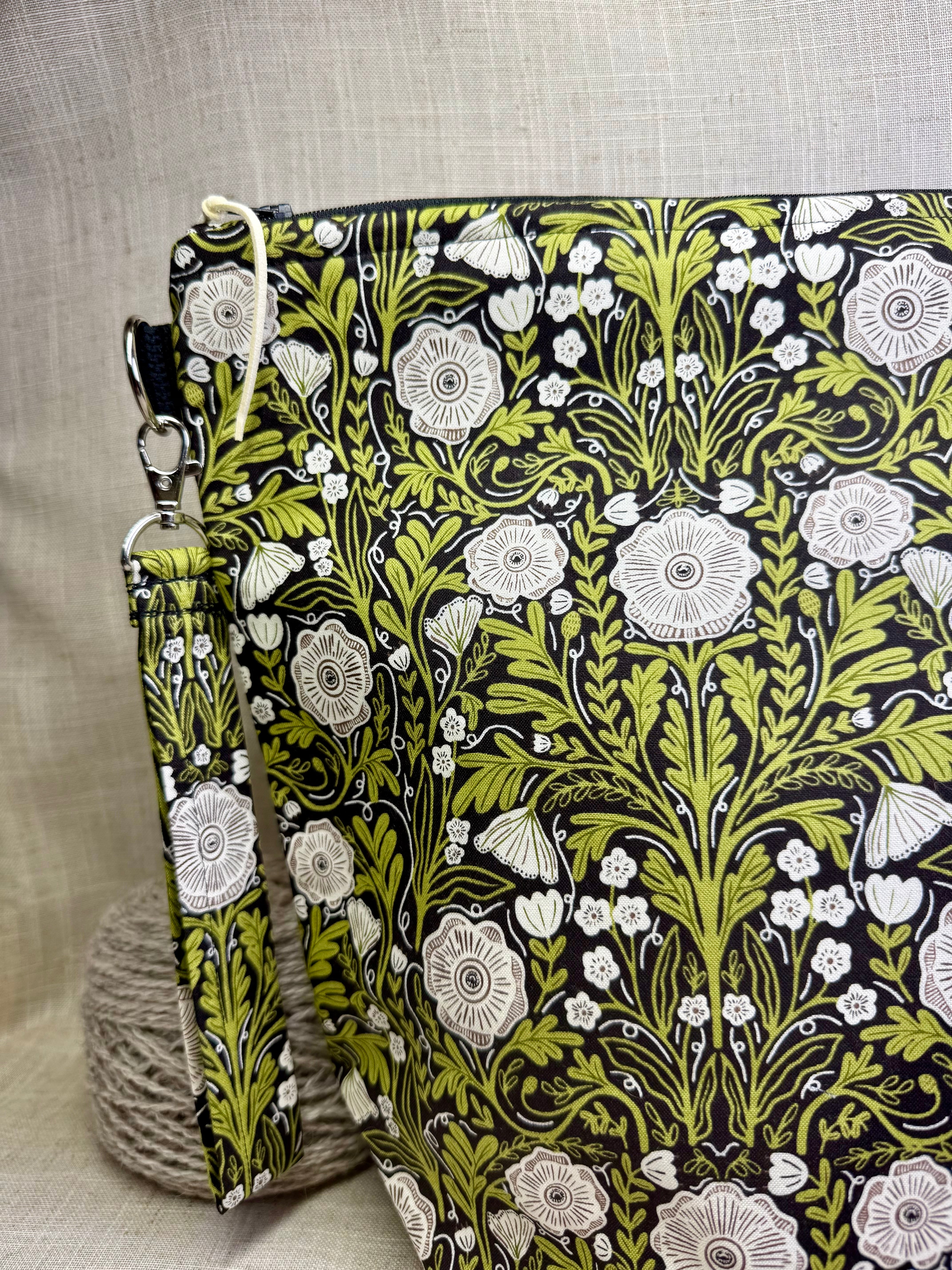 Flower Motif Zipper Shweater Bag