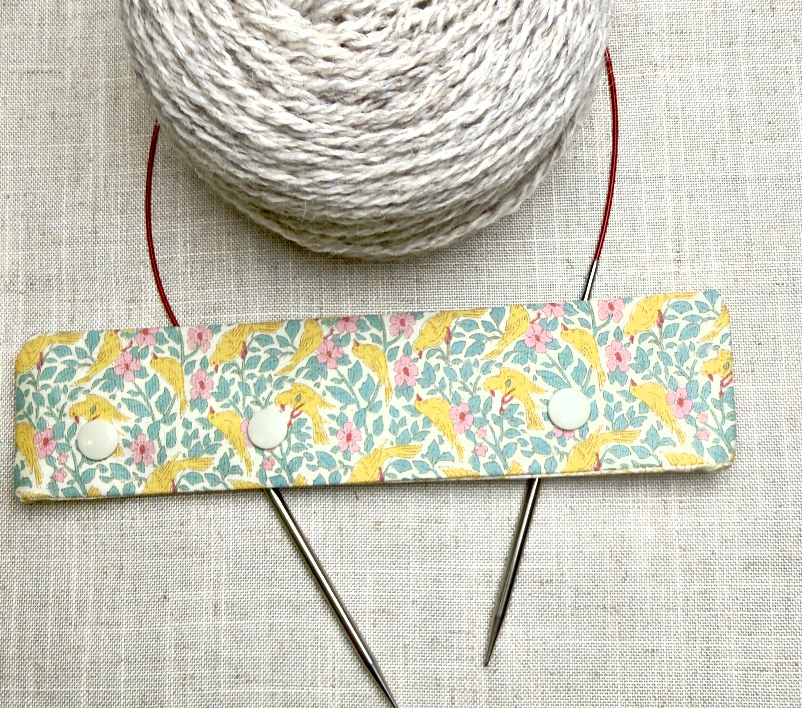 Birds Needle Holder