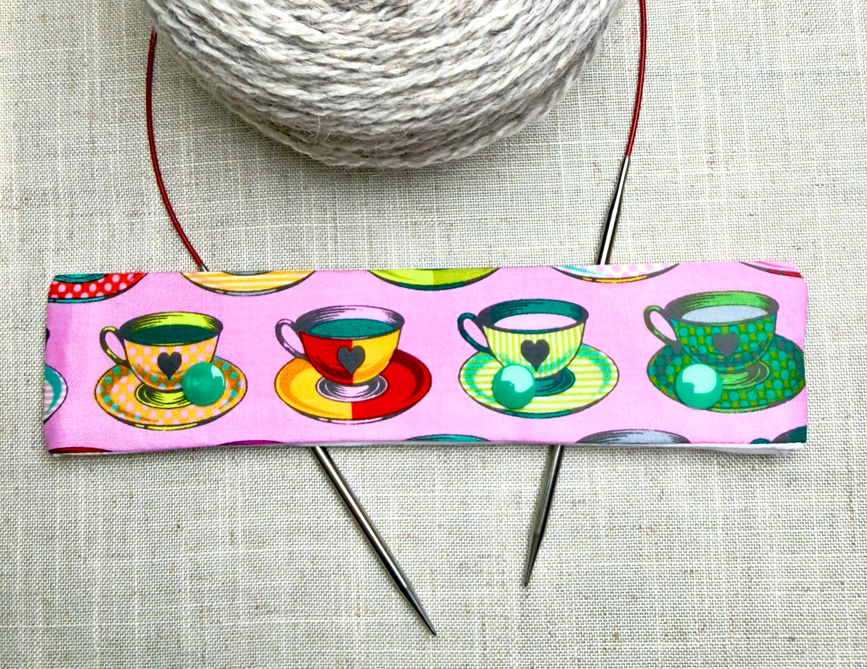 Tea Cups Needle Holder