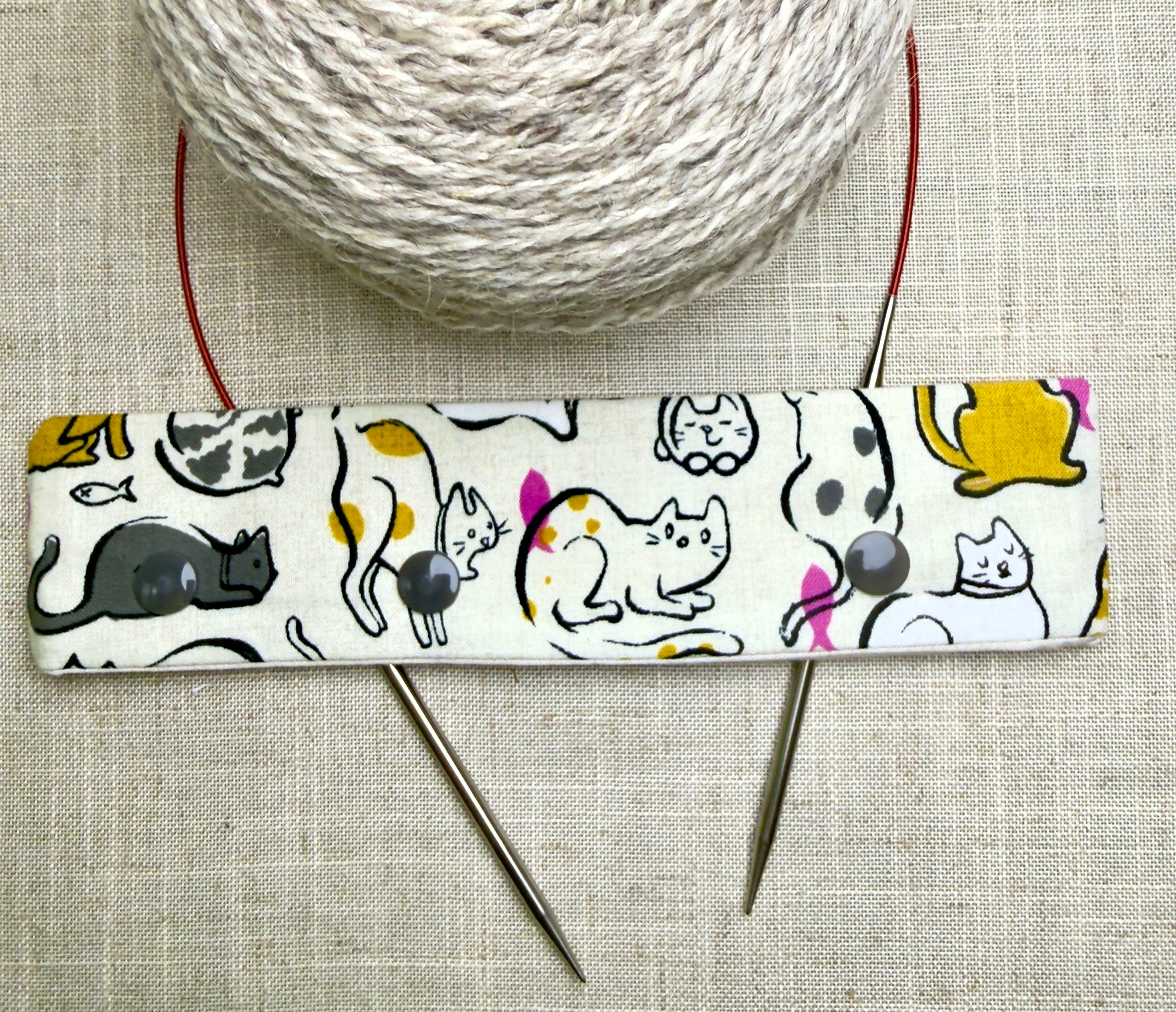 Cats Needle Holder