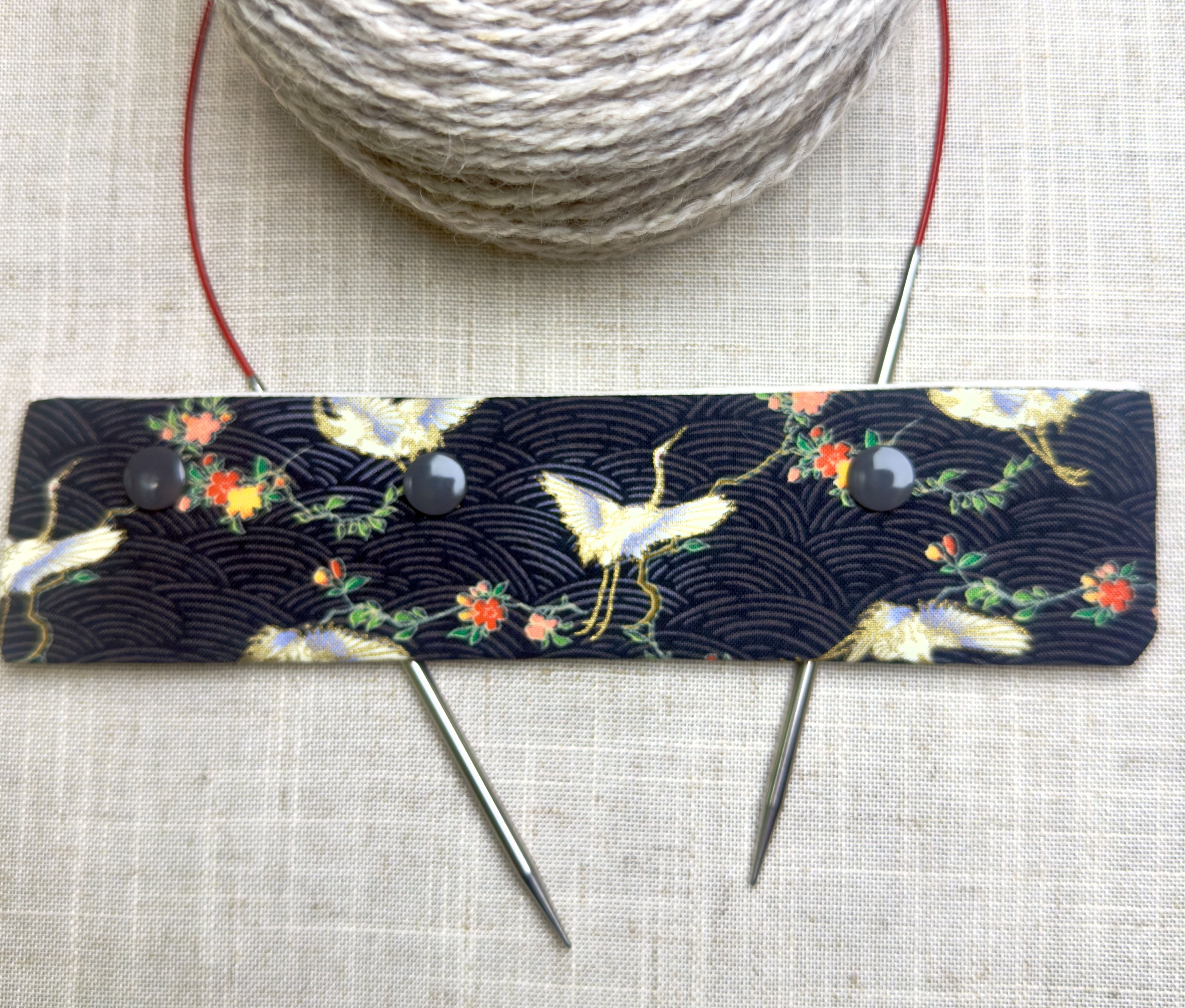 Crane Needle Holder