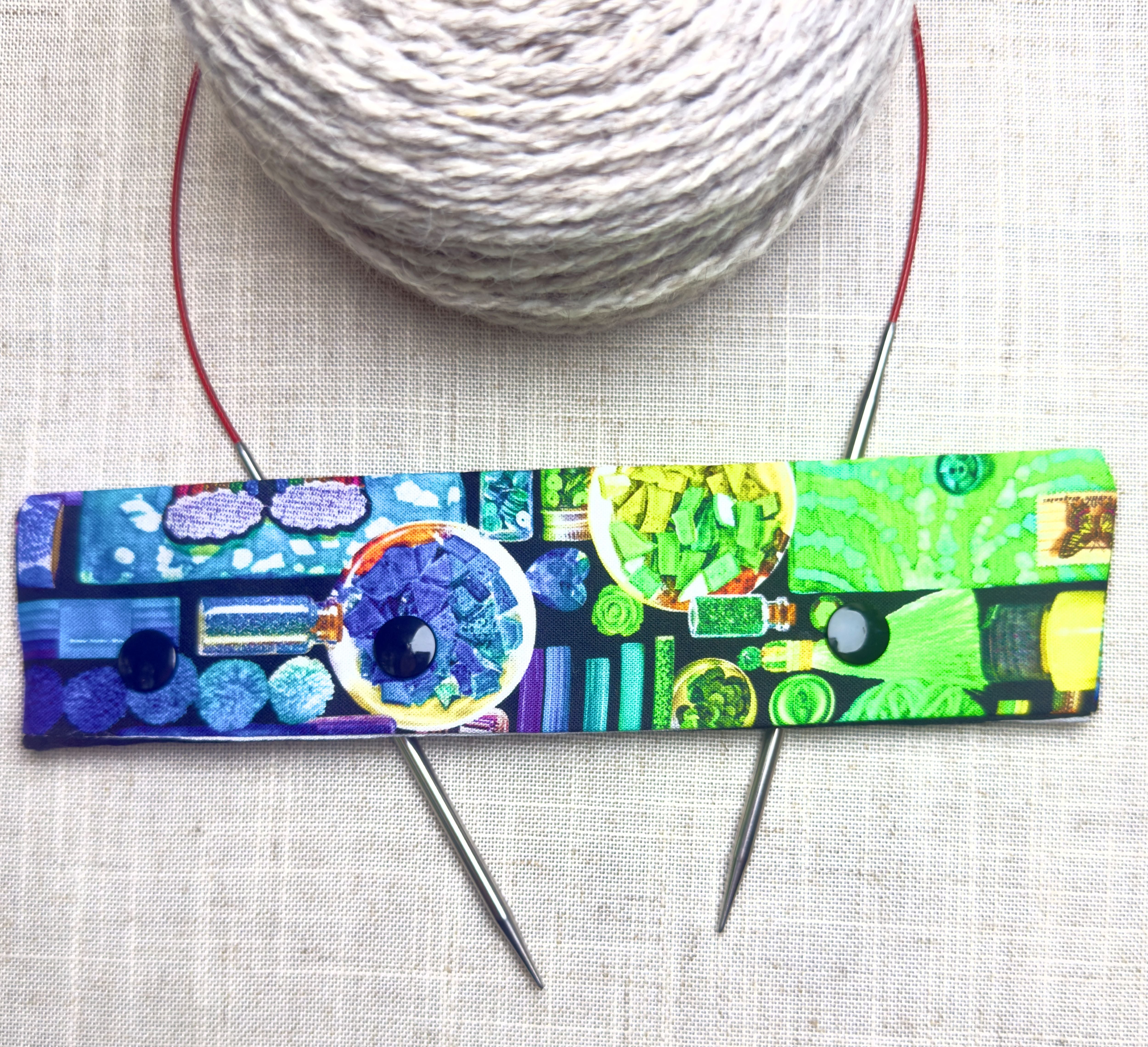 Crafty Needle Holder