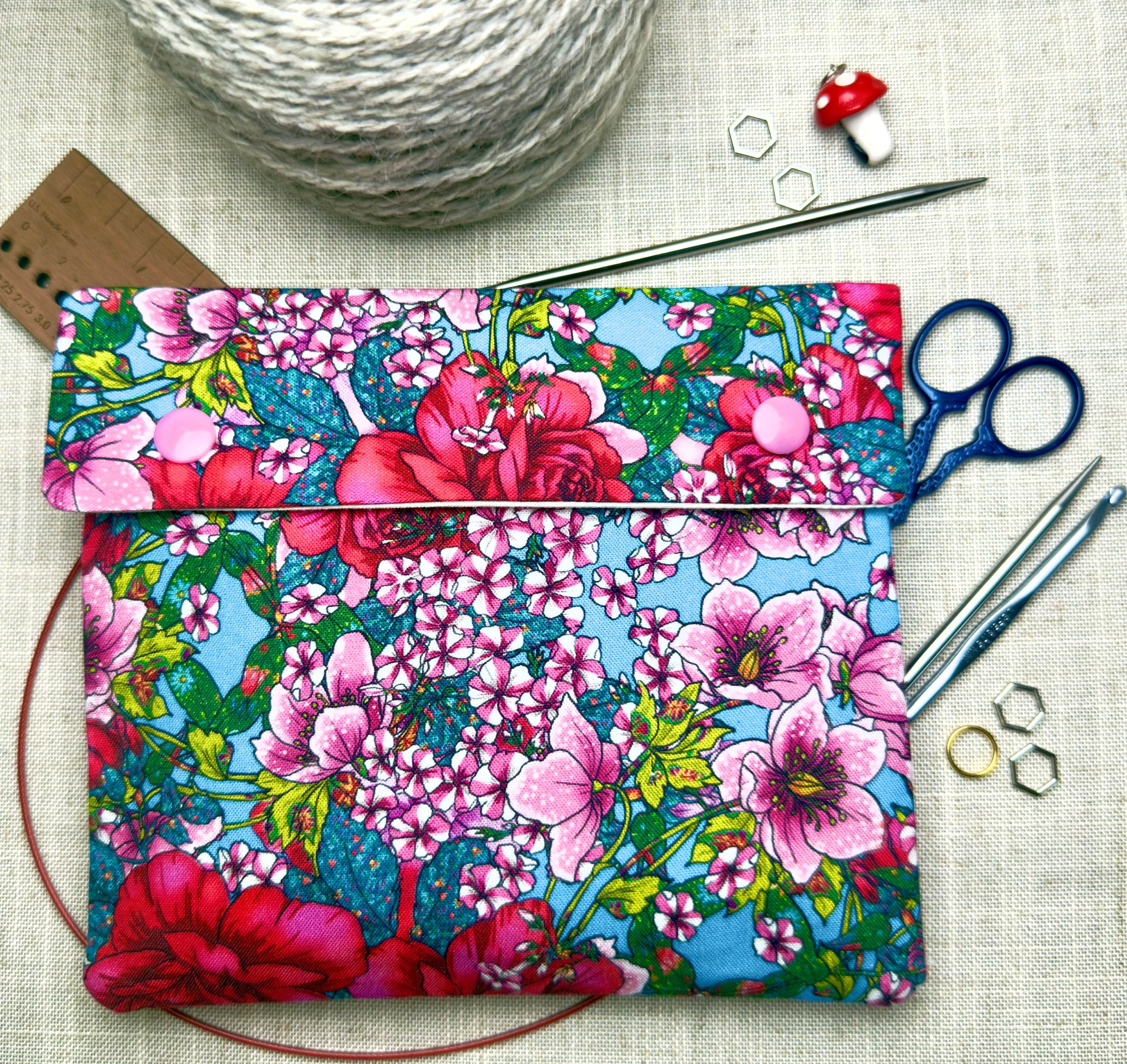 Flowers Notion/ Needle Case