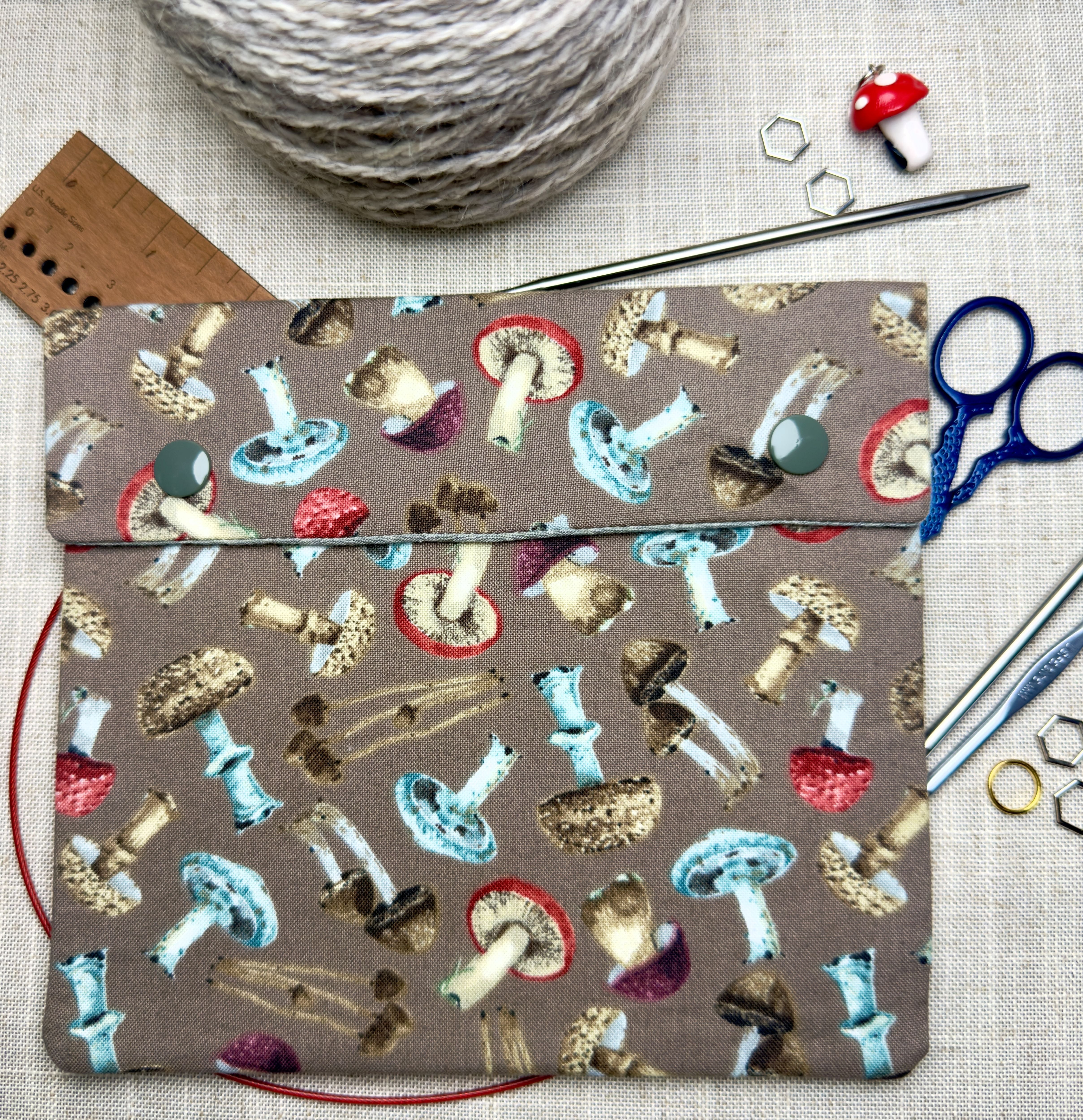 Mocha Mushroom Notion/ Needle Case