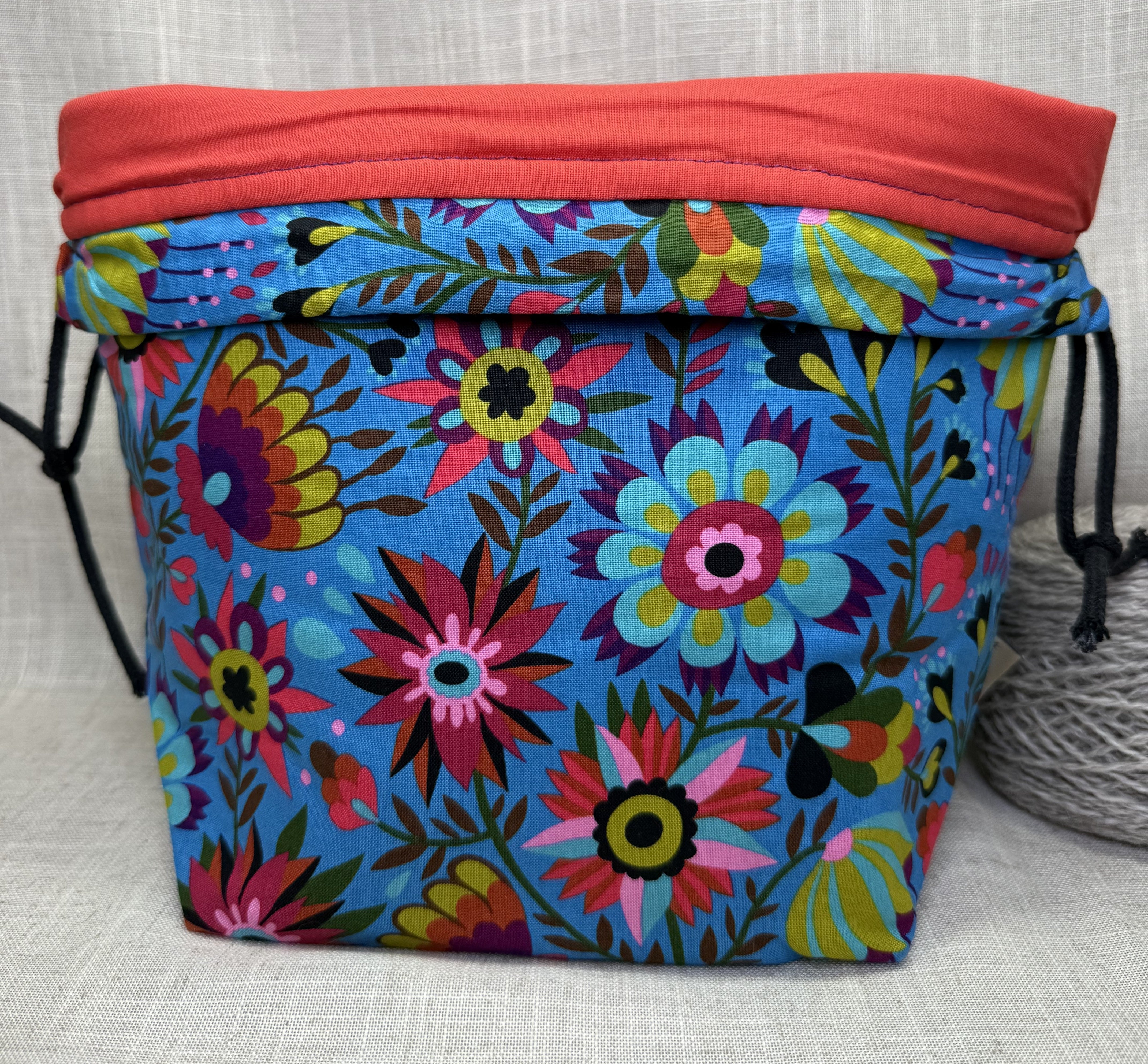 Folk Flowers Bucket Bag