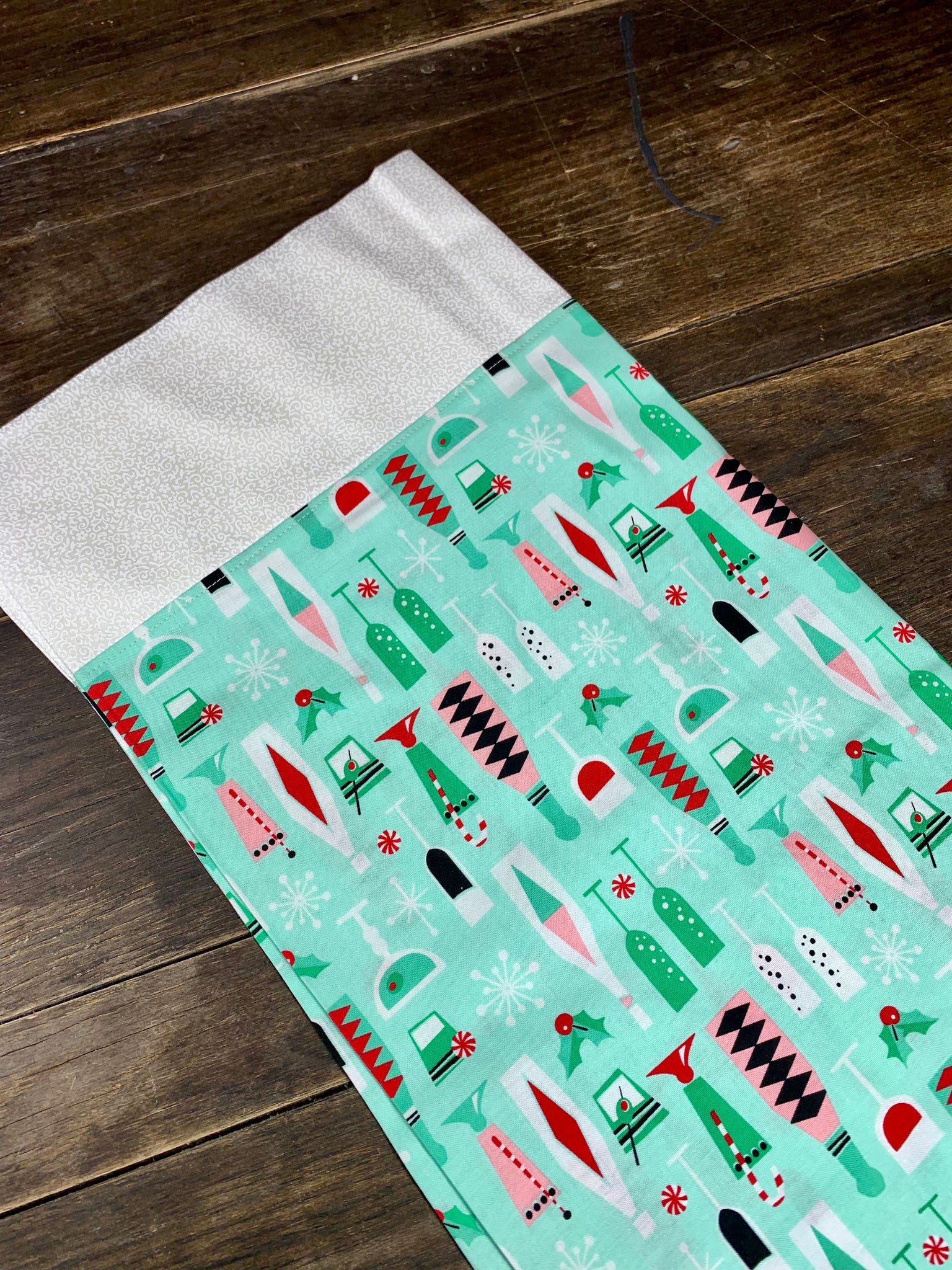 Holiday Drinks - Green Pillowcase